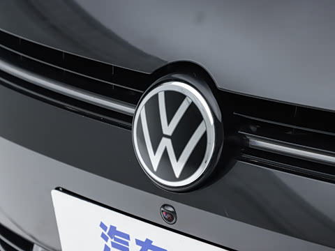 2026�� S 300TSI ������