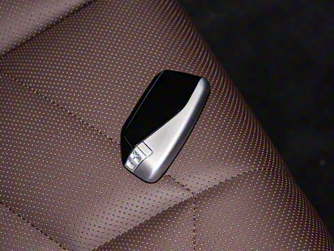 2026�� 735Li M�˶���װ