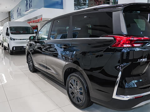 2025�� �Ŀ� �콢��