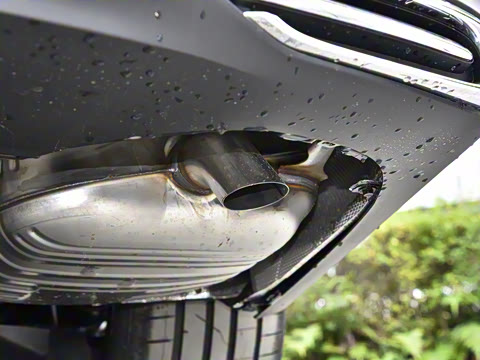 2026�� E 300 L ������