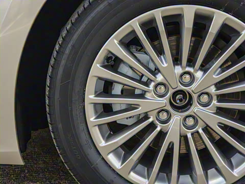 2026�� ˫�� 2.0HE ��Ӣ��