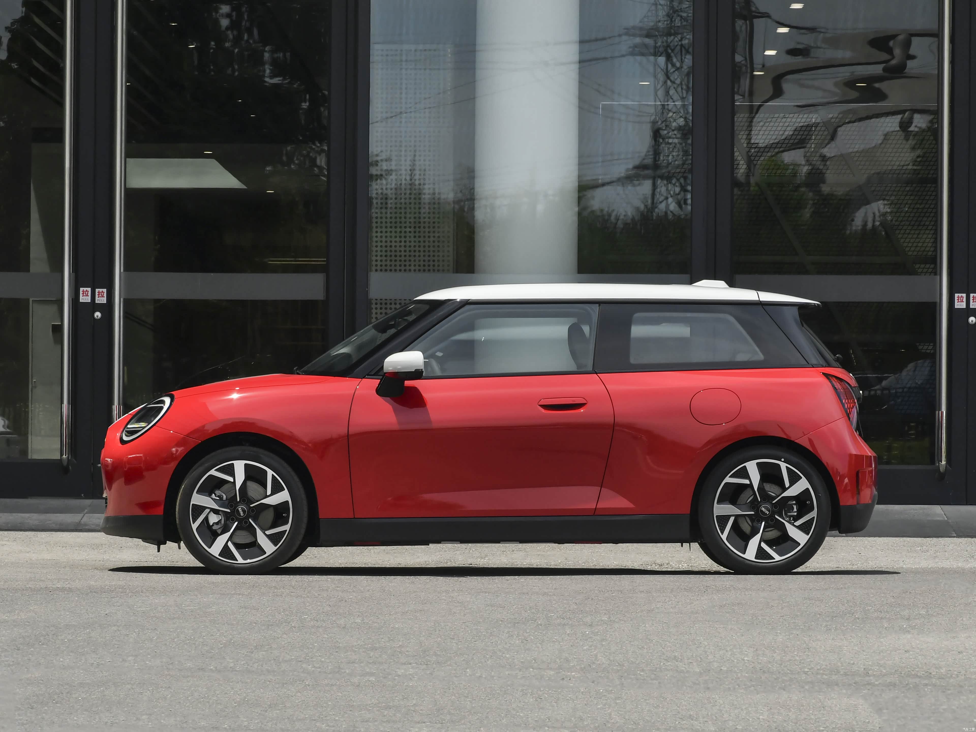 MINI Cooper, миниатюра 4