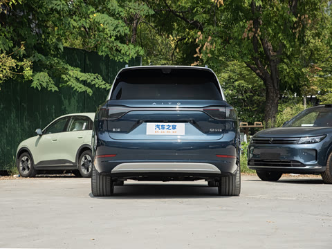 2025�� ���� Ultra�� 100kWh 6����