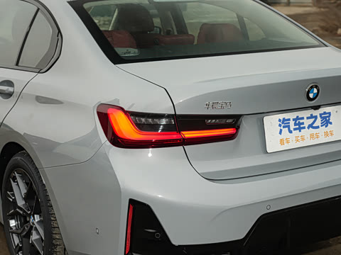 2026�� 330Li M�˶���ҹ��װ