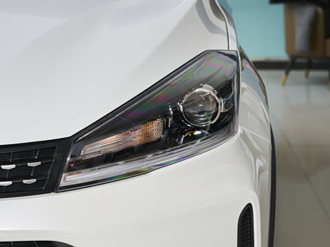 2025�� 1.5L �ֶ���Խ��