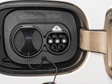 2026 DM-i 1.5T 218KM Խ