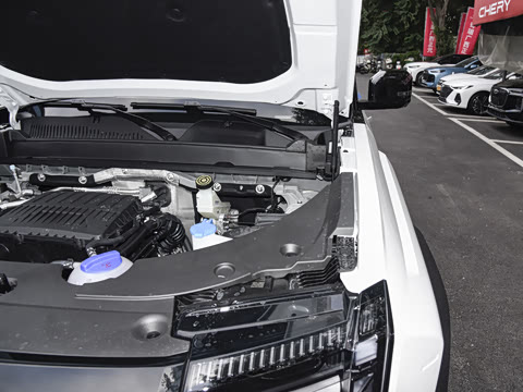 2025�� 215Զ�а�