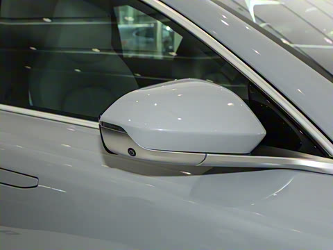 2025�� 100kWh Touring