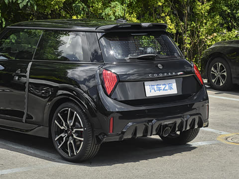 2026�� JOHN COOPER WORKS �ڱ��ر��