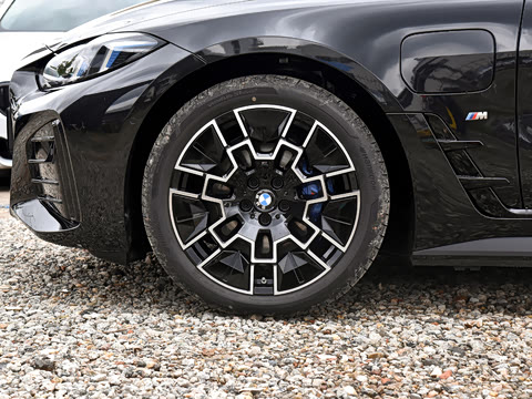 2026�� �Ŀ� M60