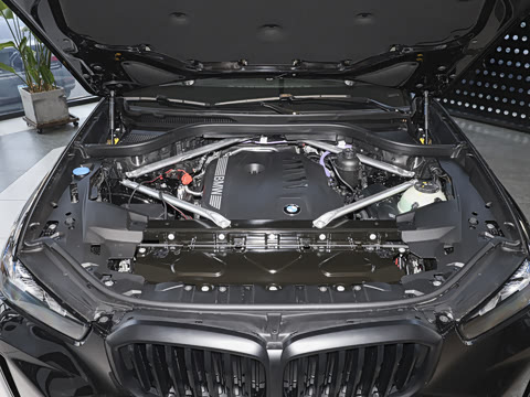 2026�� �Ŀ� xDrive 40Li M�˶���ҹ��װ