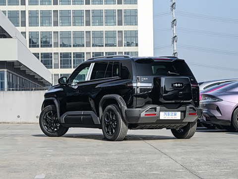 2025�� 501KM ����Ultra��