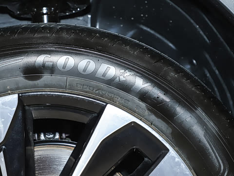 2026�� 2.5L ���а�