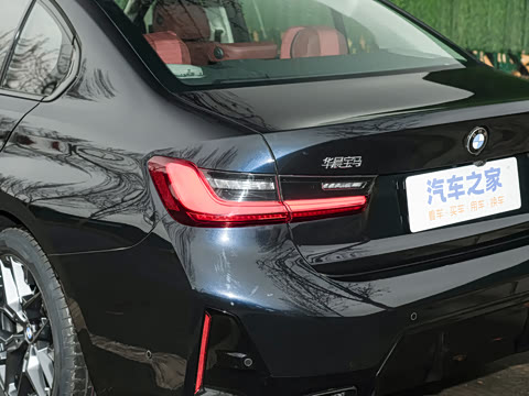 2026�� 330Li M�˶���ҹ��װ