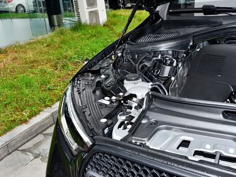 2026�� GLC 300 L 4MATIC ������ 5��