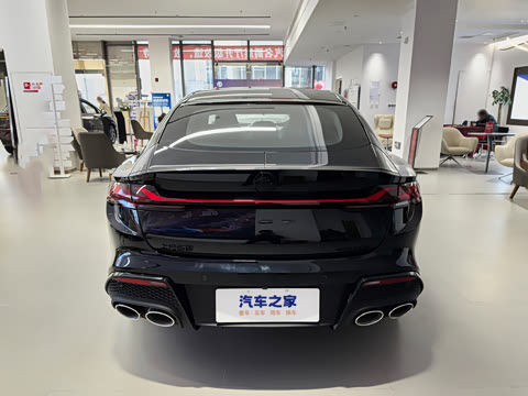 2026�� 2.0T Trophy+ �����˶���