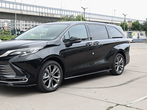 2027�� 2.5L ˫��������������