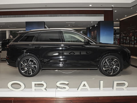 2025�� 2.0T ������ҫ��