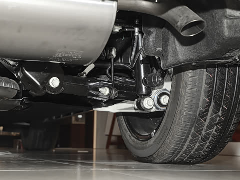 2025�� 2.0T ������ҫ��