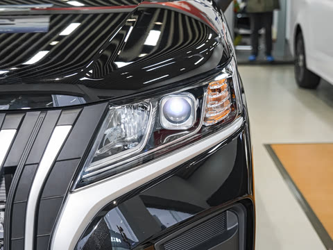 2026�� 2.0L �ֶ����ᾫӢ�� 7�� CNG