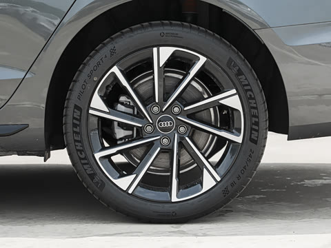 2026�� 200���������� 40 TFSI ʱ�ж�����