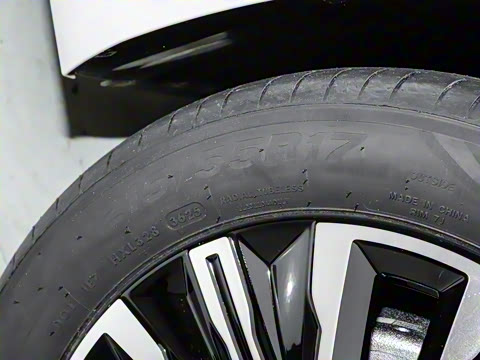 2025�� 1.5T CVT ��Ӣ��