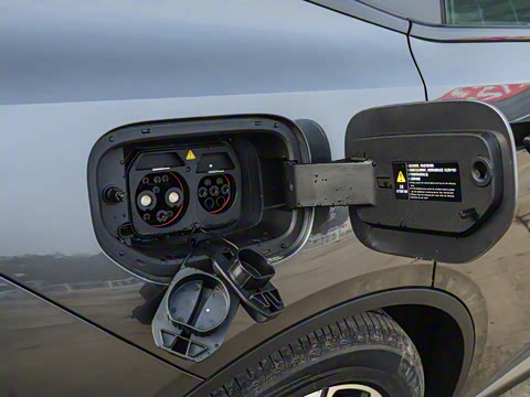 2026�� 660Max��ΪǬ��ADS SE��