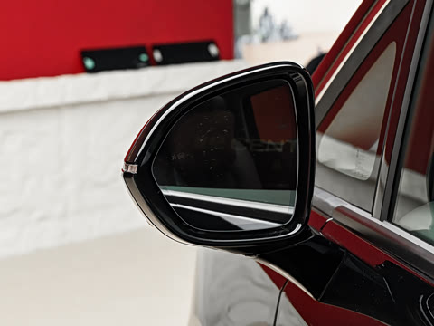 2027�� 2.0T ����������
