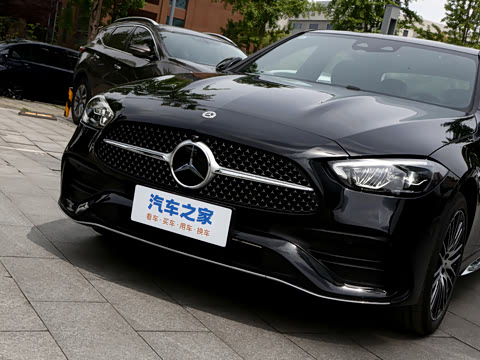 2026�� �Ŀ� C 260 L �˶���