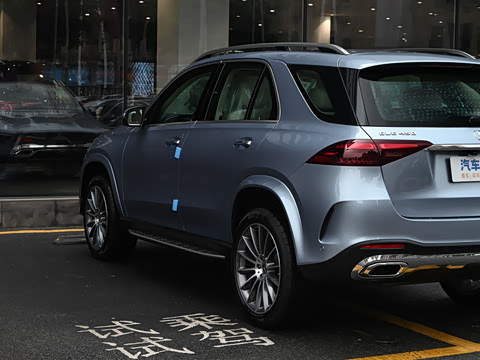 2025�� �Ŀ� GLE 450 4MATIC ������