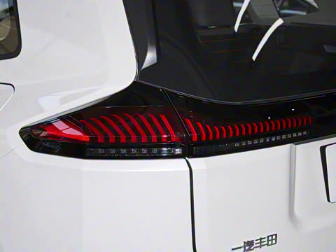 2026�� 2.0L ����������