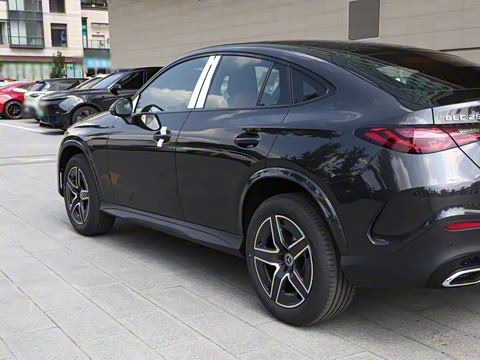 2026�� GLC 260 4MATIC ����SUV