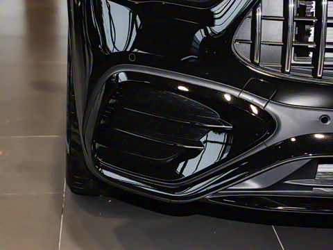 2025�� AMG GLA 35 4MATIC