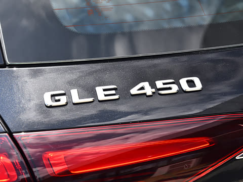 2026�� �Ŀ� GLE 450 4MATIC ������