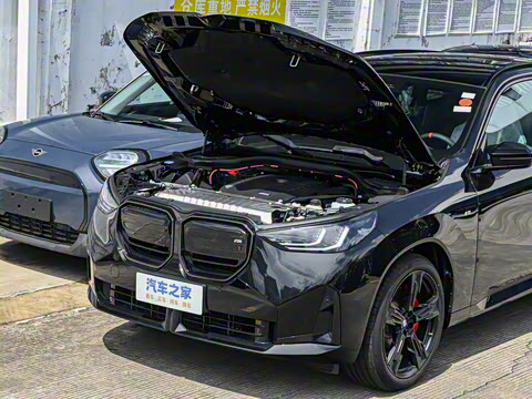 2025�� M50 xDrive