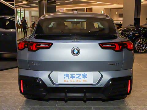 2025�� sDrive25i M�˶���װ
