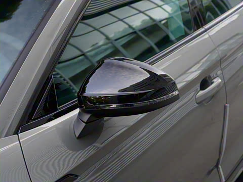 2025�� Sportback ��ذ� 40 TFSI quattro ����������