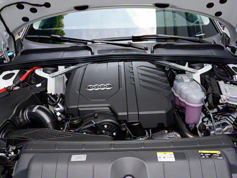 2025�� Sportback ��ذ� 40 TFSI quattro ����������