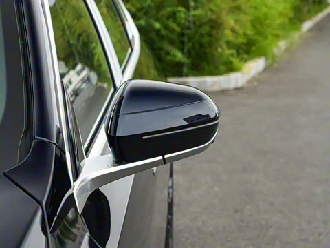 2026�� 530Li ������ M�˶���װ