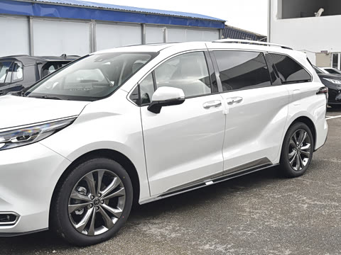 2027�� 2.5L ˫�����������