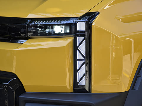 2025�� 215Զ�а�