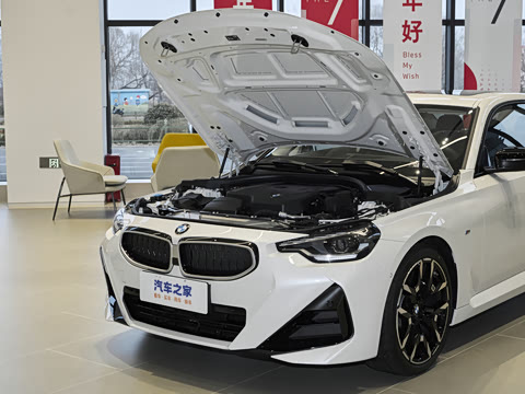 2026�� 225i M�˶���ҹ��װ