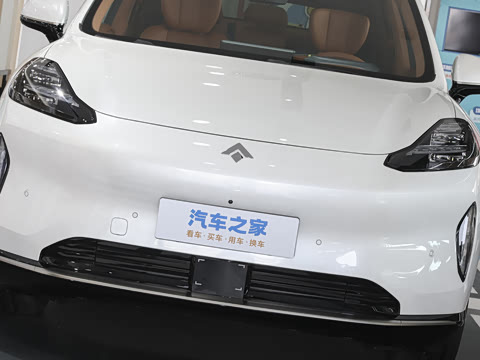 2025�� 825 Max��