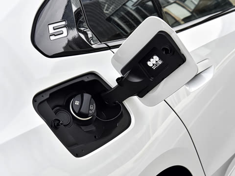 2026�� 530Li ������ M�˶���װ