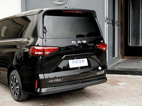 2026�� 2.0L �ֶ����ᾫӢ�� 9�� CNG