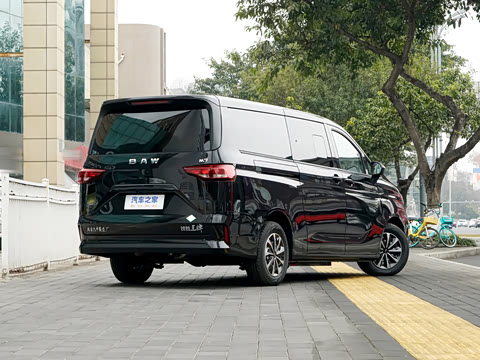 2026�� 2.0L �ֶ����ᾫӢ�� 9�� CNG