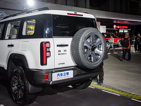 2025�� Ԫ�����а�