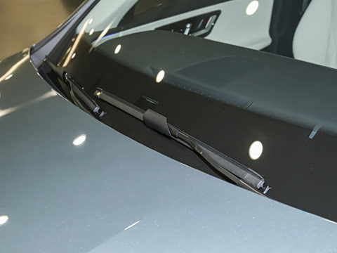 2026�� E 260 �˶���