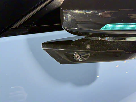 2025�� 750 ���������� Ultra