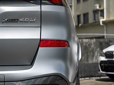 2025�� xDrive 40Li ������M�˶���ҹ��װ